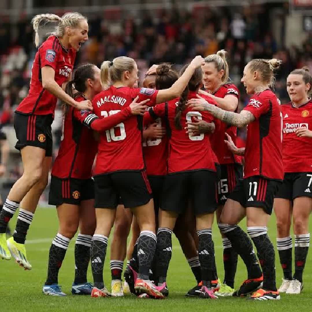 Post by Rhobot Girma: #Manchester united ❤🥰#viral #foryou #foryoupage #fyp