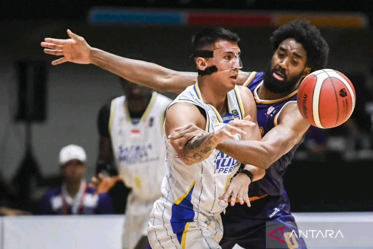 Satria Muda Pertamina Bandung taklukan tuan rumah Tangerang Hawks dengan skor 95-74